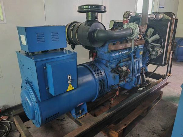 宁安100kW柴油发电机组使用多级机油有哪些优缺点？